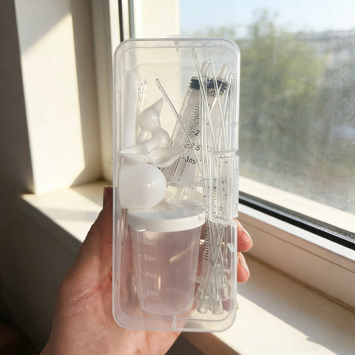 Bird Medication Feeding Set for Parrots, Includes 10 Tubes, 5 Syringes, Spoons, Measuring Cup & Box